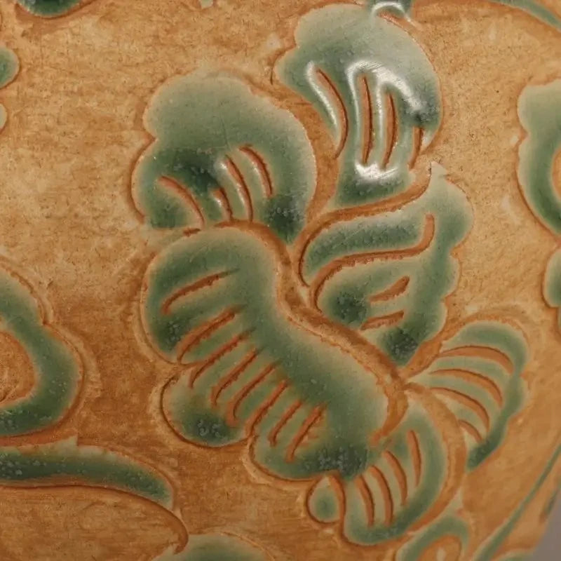 Design details of a Green Brown Vase