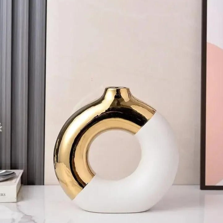 White and Gold Vase in Large